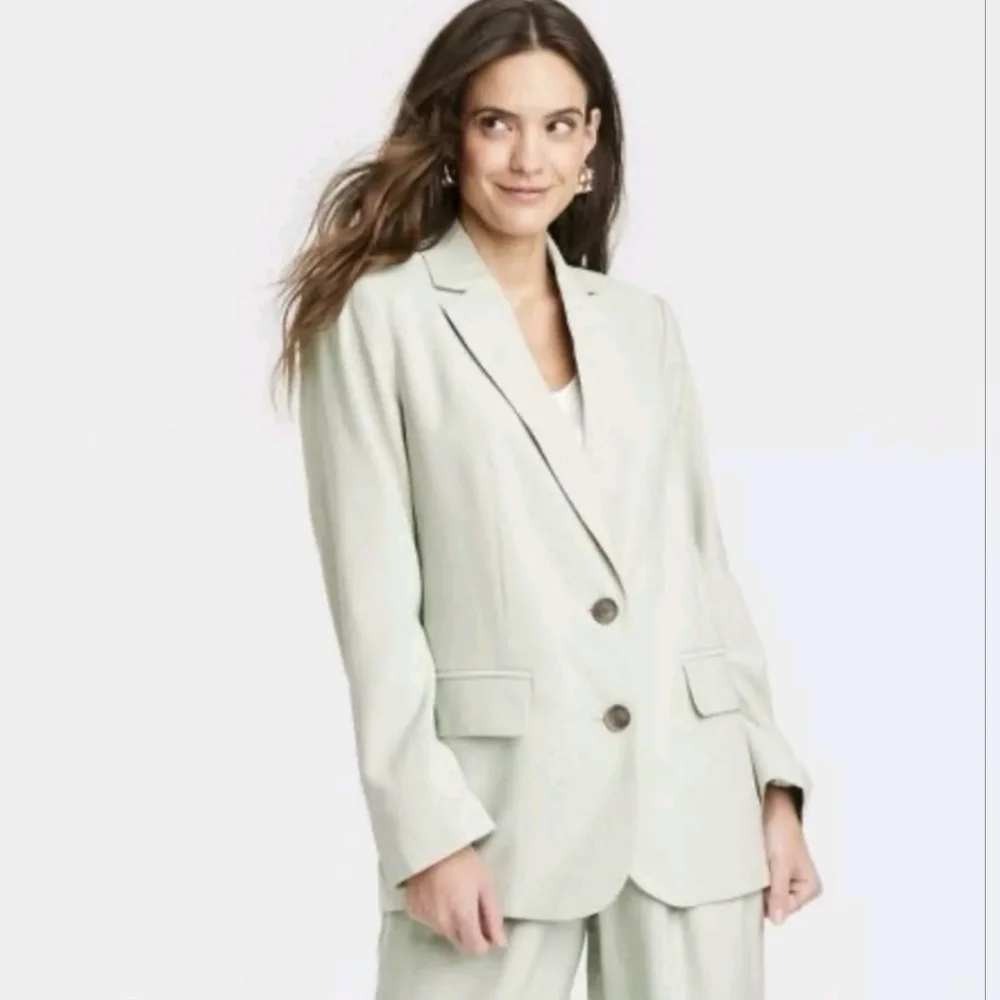 A New Day Light Green Two-Button Boyfriend Blazer Women XL Sage Pastel Office
